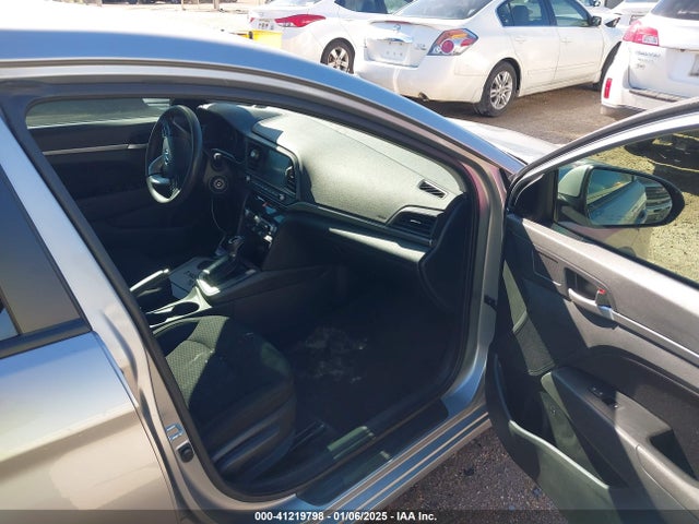 5NPD84LFXLH615311 Hyundai ELANTRA SEL