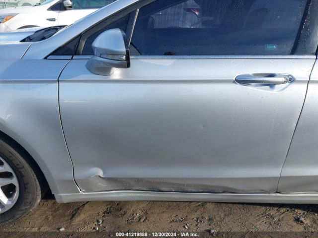 1FA6P0H7XF5109350 Ford FUSION SE