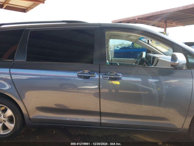 5TDKK3DC0FS629384 Toyota Sienna Le 8 Passenger