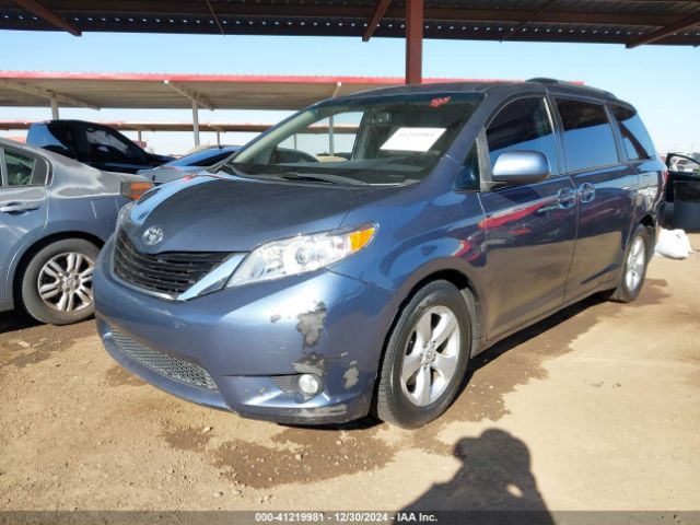 5TDKK3DC0FS629384 Toyota Sienna Le 8 Passenger