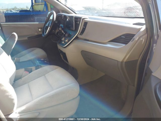 5TDKK3DC0FS629384 Toyota Sienna Le 8 Passenger