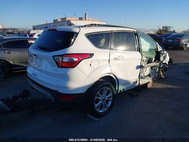 Ford ESCAPE SE 2018 1FMCU0GD9JUC86804 Image 4