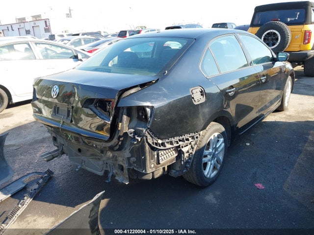 3VW2K7AJ3FM354908 Volkswagen 2015