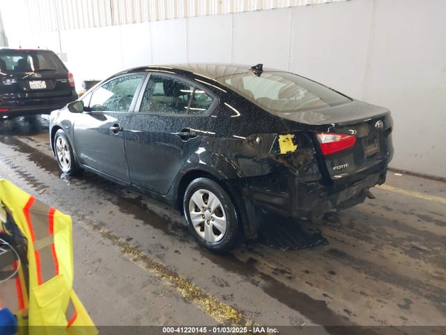 KIA FORTE LX 2016 KNAFK4A66G5612745 Image 3