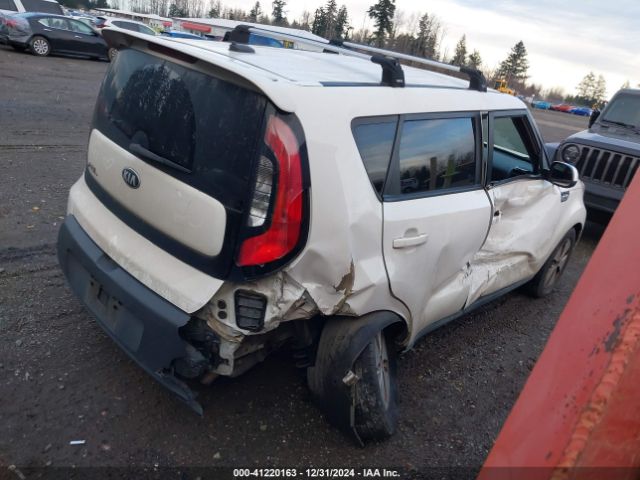 KNDJN2A27G7389044 KIA Soul