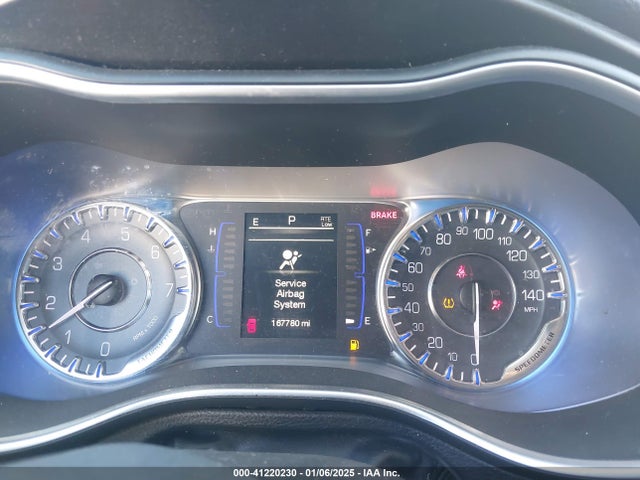 Chrysler 200 Limited 2015 1C3CCCAB5FN666566 Image 7