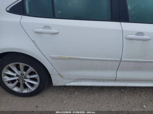 5YFFPMAE2NP315709 Toyota Corolla Xle