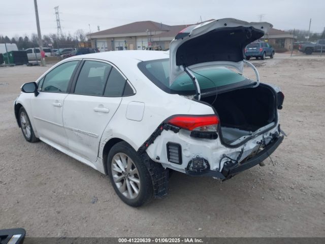 5YFFPMAE2NP315709 Toyota Corolla Xle