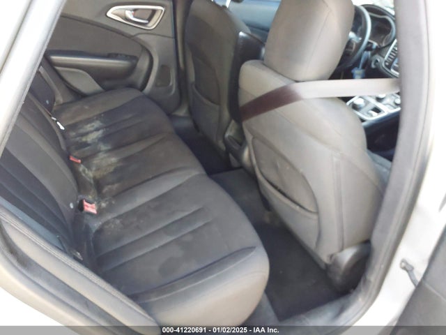Chrysler 200 Limited 2016 1C3CCCAB9GN122055 Image 8