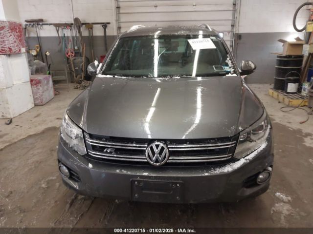 WVGBV3AX4EW095816 Volkswagen Tiguan R-line