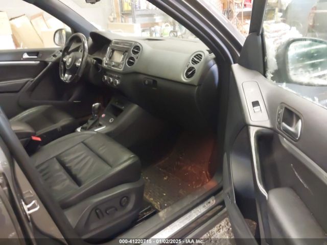 WVGBV3AX4EW095816 Volkswagen Tiguan R-line