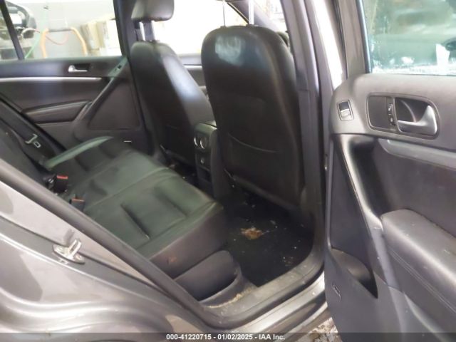 WVGBV3AX4EW095816 Volkswagen Tiguan R-line