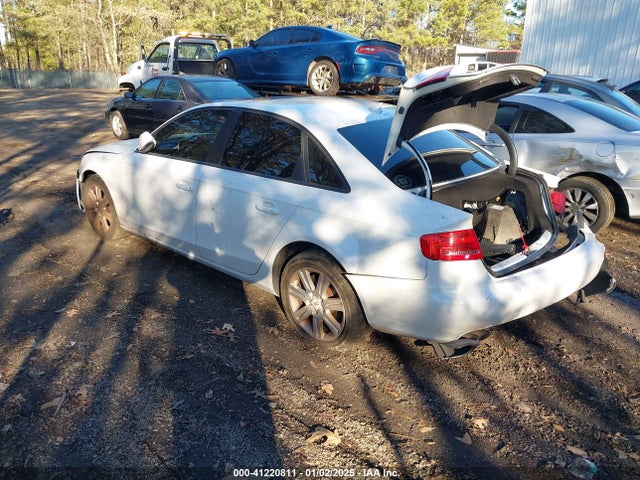 2011 AUDI A4 WAUAFAFL4BN030597 Photo 2