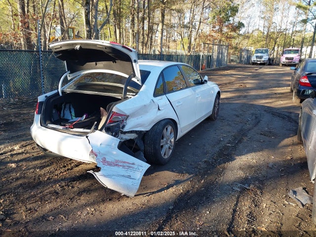 2011 AUDI A4 WAUAFAFL4BN030597 Photo 3