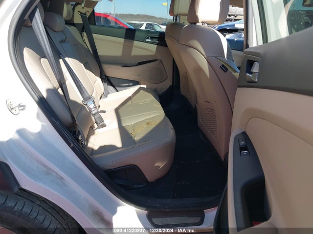 Hyundai Tucson Limited 2017 KM8J3CA21HU288172 Image 8