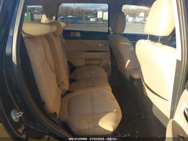 JA4AD3A30GZ006917 Mitsubishi Outlander Se