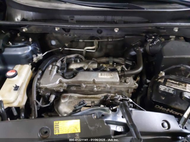 JTMBFREV3ED070298 Toyota RAV4 LE