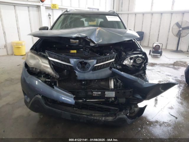 JTMBFREV3ED070298 Toyota RAV4 LE
