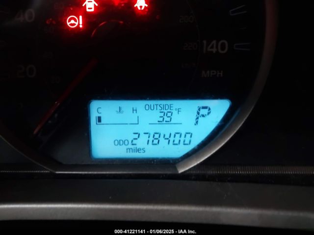 JTMBFREV3ED070298 Toyota RAV4 LE