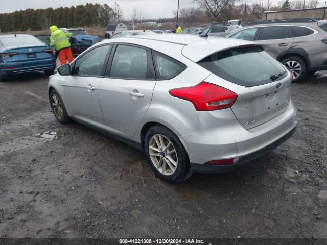 2015 FORD FOCUS 1FADP3K2XFL249688 Photo 2