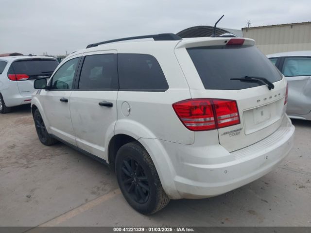 2020 DODGE JOURNEY 3C4PDCAB4LT277083 Photo 2
