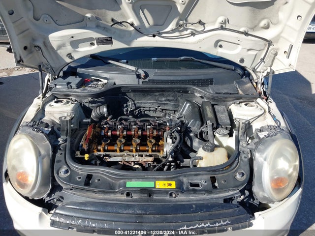 2011 MINI COOPER WMWSU3C56BT091389 Photo 9