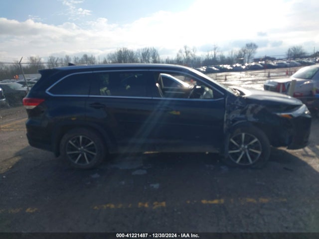 Toyota Highlander Xle 2017 5TDJZRFH9HS411997 Image 13