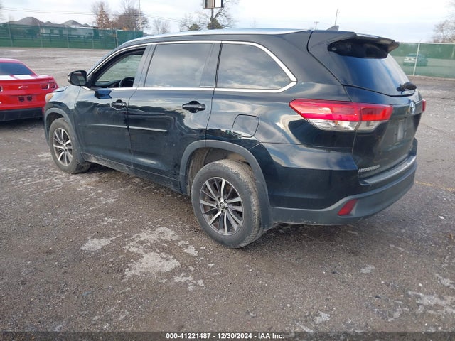 Toyota Highlander Xle 2017 5TDJZRFH9HS411997 Image 3