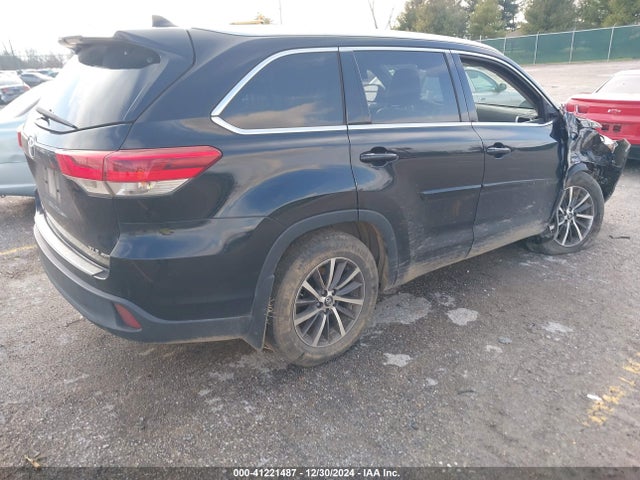 Toyota Highlander Xle 2017 5TDJZRFH9HS411997 Image 4
