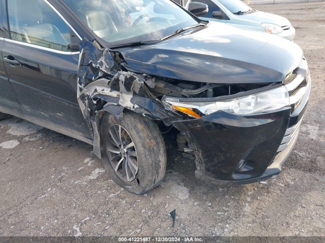 Toyota Highlander Xle 2017 5TDJZRFH9HS411997 Image 6