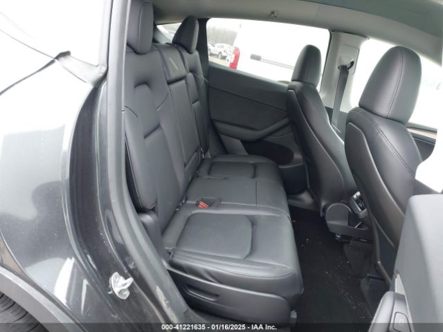 2024 TESLA MODEL Y 7SAYGAEE9RF180802 Photo 7