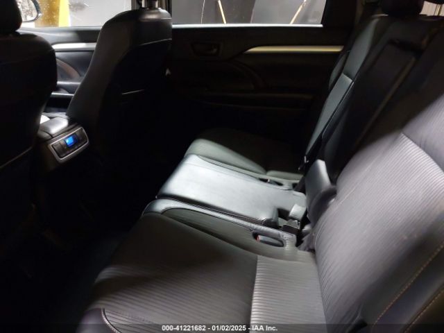 5TDBZRFH4JS820340 Toyota Highlander Le Plus