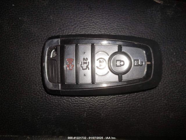 2FMPK3J92KBC32443 Ford EDGE SEL