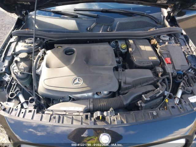 WDCTG4GBXFJ070528 Mercedes-Benz Gla 250 4matic