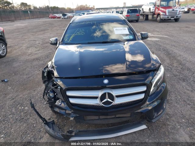 WDCTG4GBXFJ070528 Mercedes-Benz Gla 250 4matic