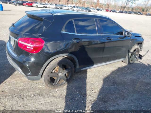 WDCTG4GBXFJ070528 Mercedes-Benz Gla 250 4matic