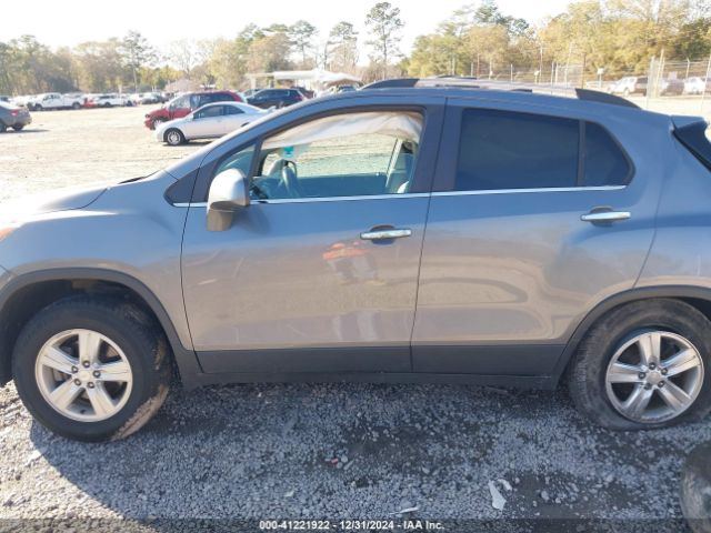 3GNCJPSB2LL258133 Chevrolet Trax Awd Lt