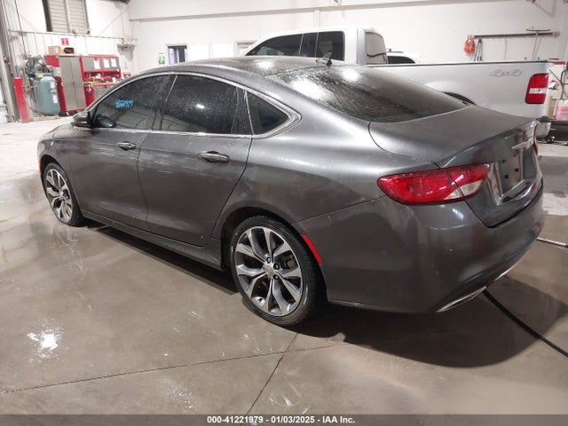 Chrysler 200 C 2015 1C3CCCCG1FN551259 Image 3