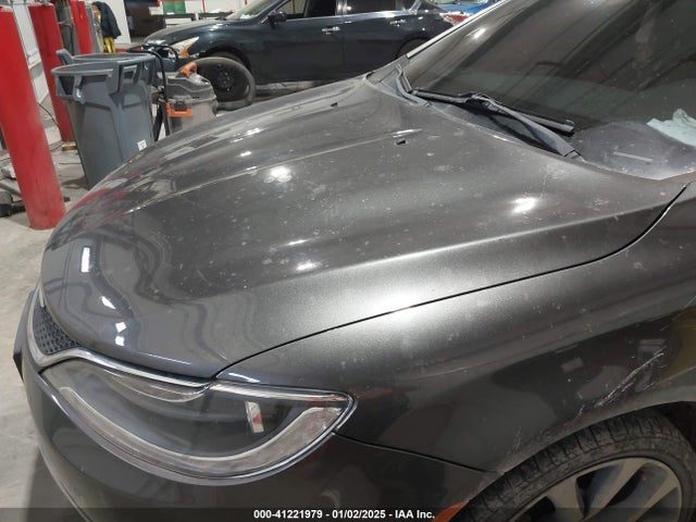 Chrysler 200 C 2015 1C3CCCCG1FN551259 Image 6