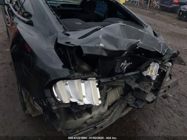 1FA6P8AM3G5212173 Ford Mustang V6