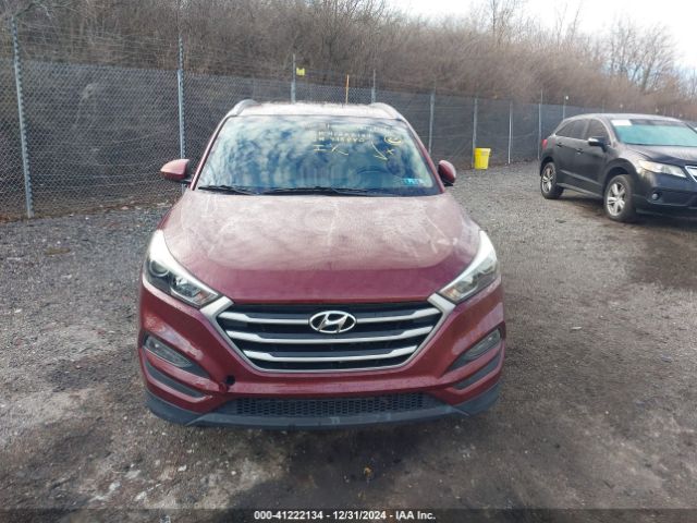 KM8J3CA41HU445880 Hyundai TUCSON SE