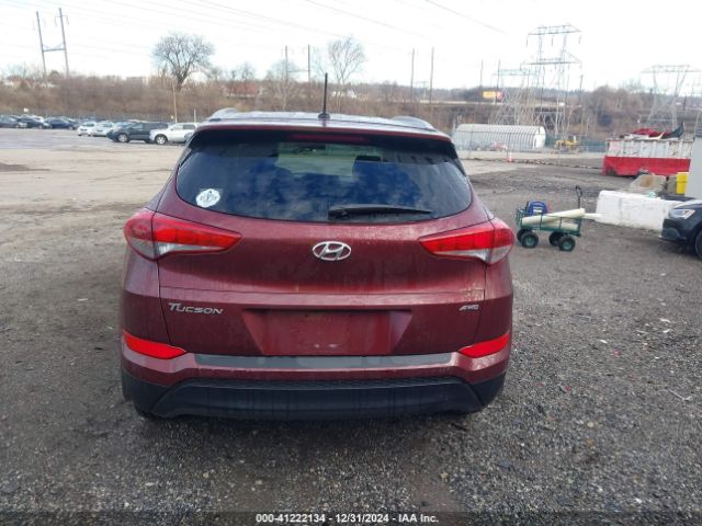 KM8J3CA41HU445880 Hyundai TUCSON SE
