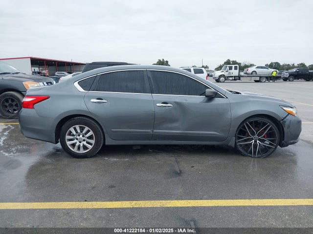 Nissan Altima 2.5 S 2017 1N4AL3AP1HC479828 Image 13