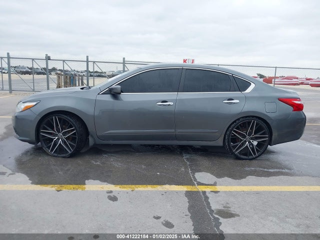 Nissan Altima 2.5 S 2017 1N4AL3AP1HC479828 Image 14