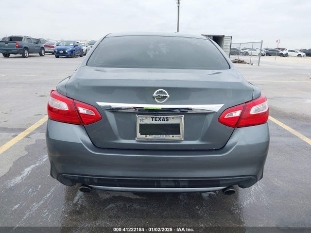 Nissan Altima 2.5 S 2017 1N4AL3AP1HC479828 Image 16