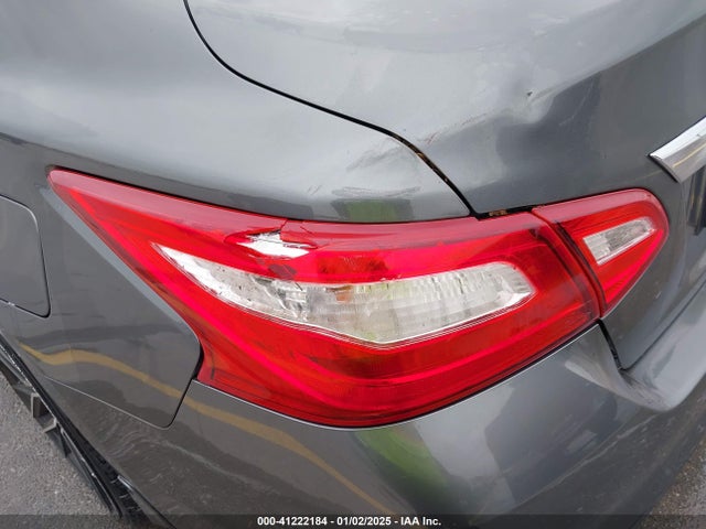 Nissan Altima 2.5 S 2017 1N4AL3AP1HC479828 Image 18