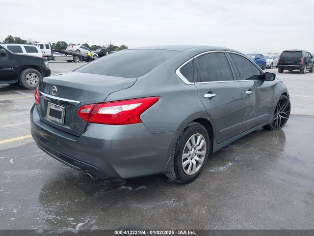 Nissan Altima 2.5 S 2017 1N4AL3AP1HC479828 Image 4