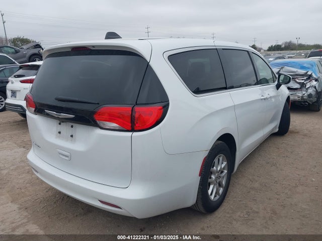 2C4RC1CG1PR531723 Chrysler Voyager Lx