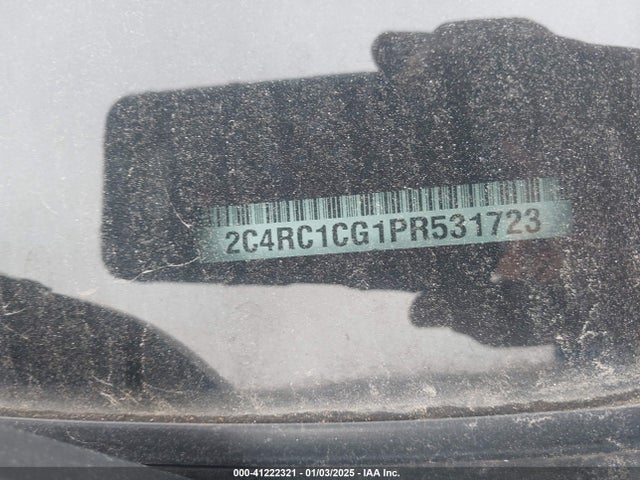 2C4RC1CG1PR531723 Chrysler Voyager Lx