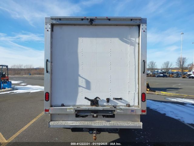 1FDBF8ZM9JKA99639 Ford Transit-350 Cab